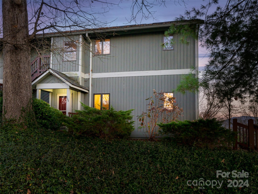 436 Windswept Dr Asheville, NC 28801