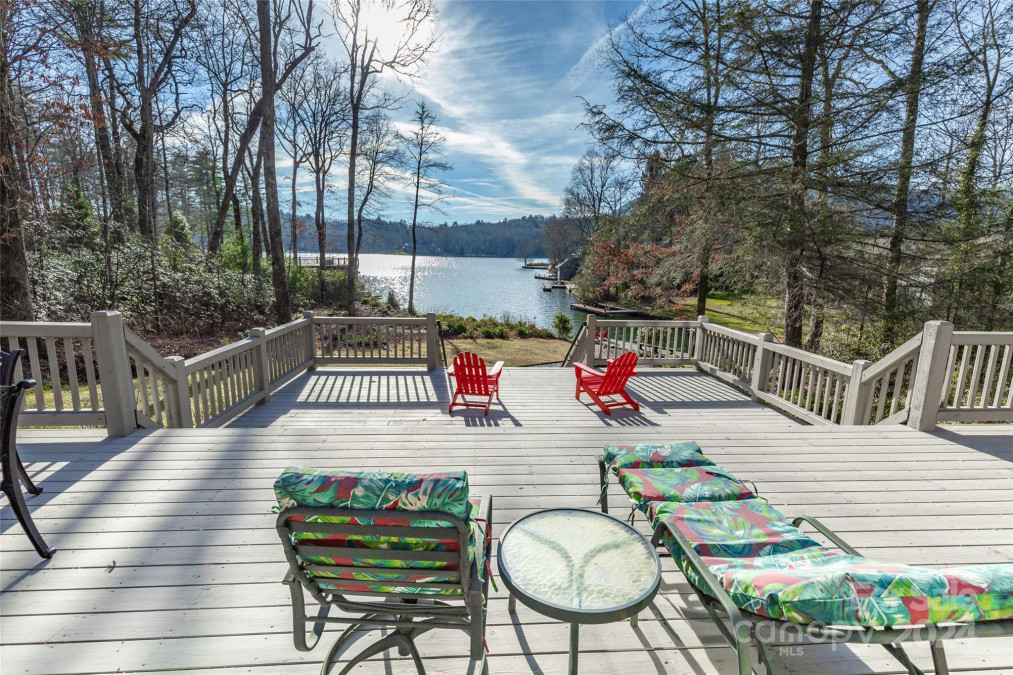 781 Cold Mountain Rd Lake Toxaway, NC 28747