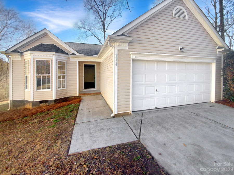 9936 Peppermint Ln, Charlotte, NC 28215 MLS 4095242