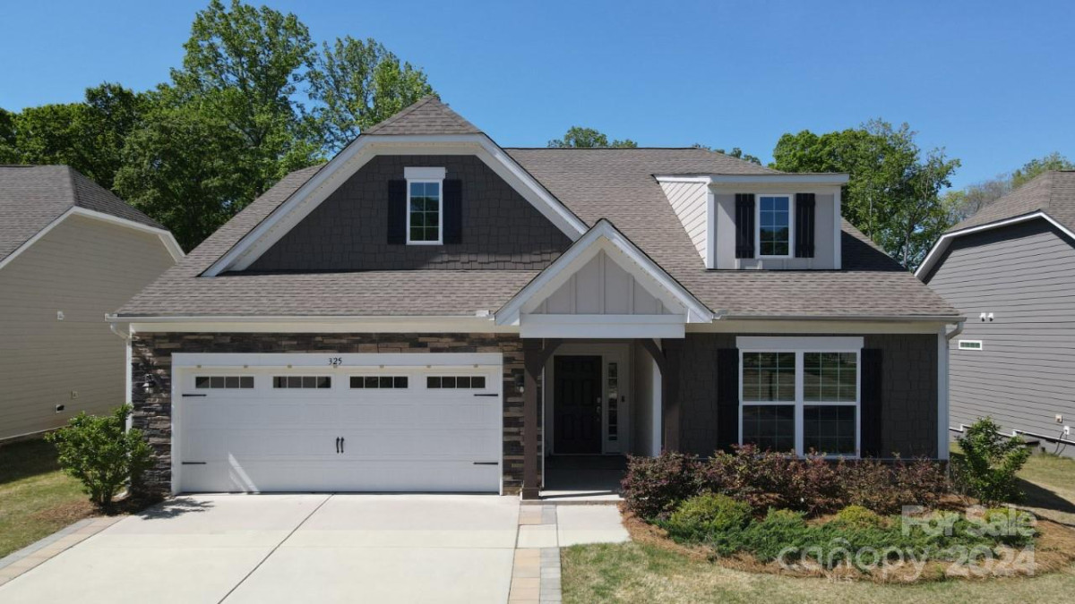 325 Picasso Trl Mount Holly, NC 28120