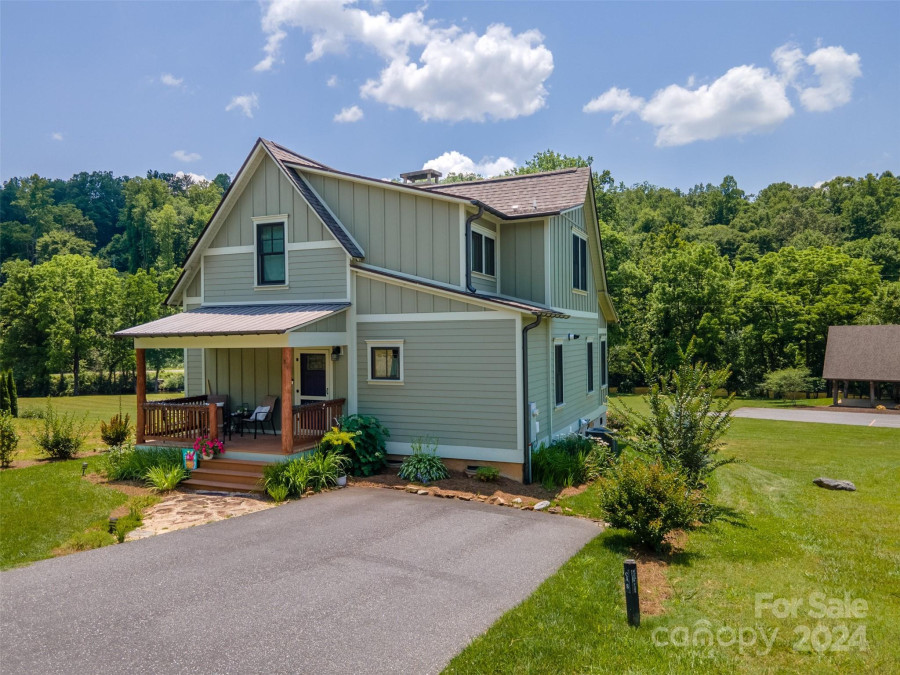 80 Grayling Dr Cullowhee, NC 28723