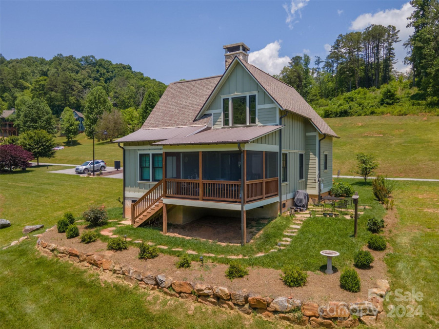 80 Grayling Dr Cullowhee, NC 28723