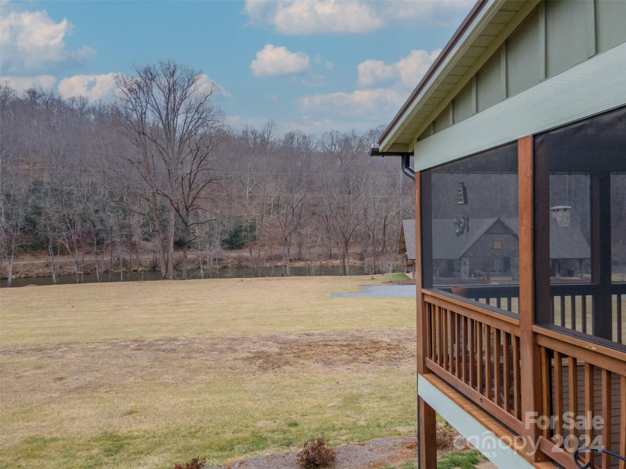 80 Grayling Dr Cullowhee, NC 28723