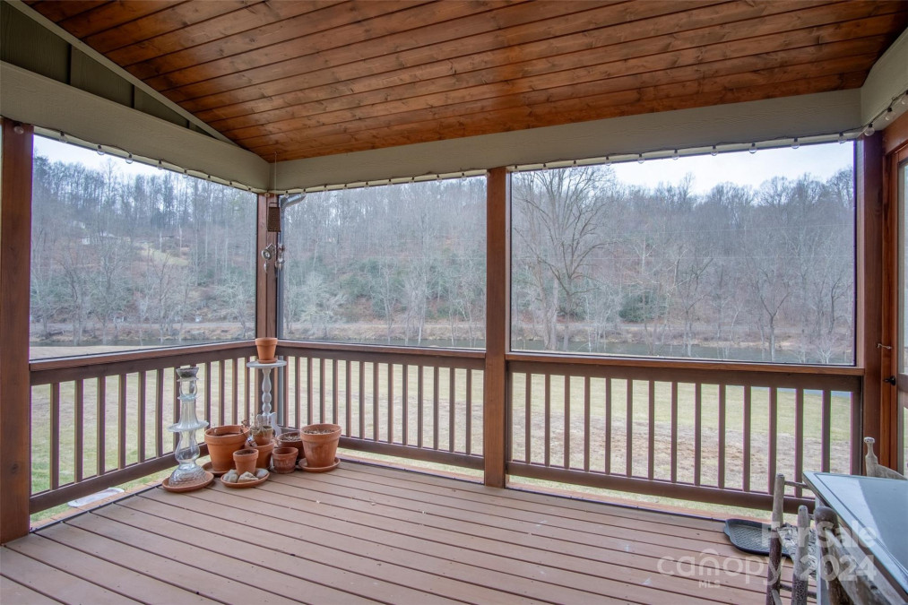 80 Grayling Dr Cullowhee, NC 28723