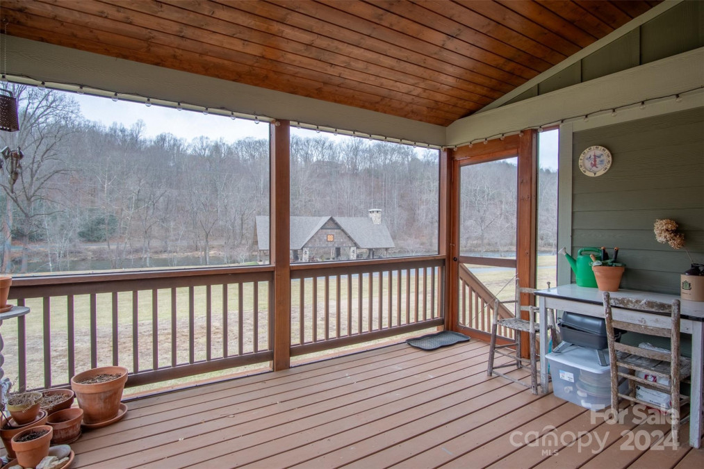 80 Grayling Dr Cullowhee, NC 28723