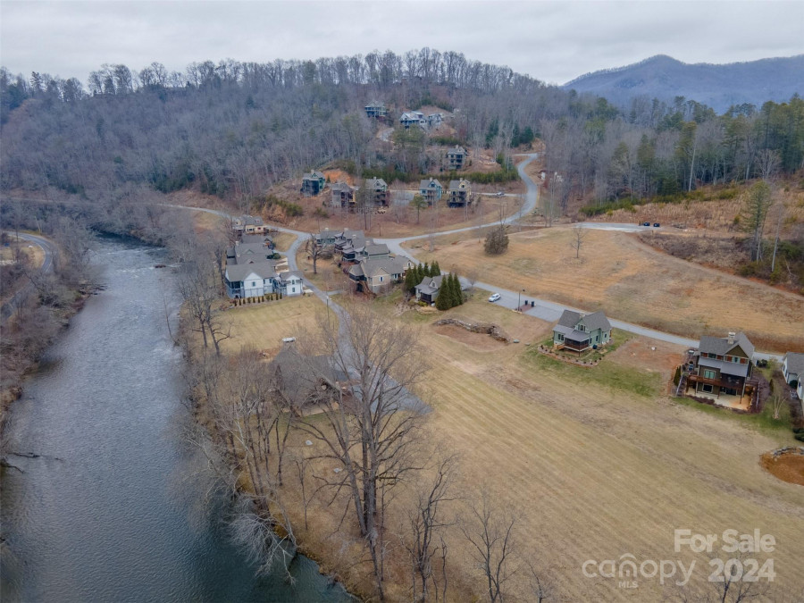 80 Grayling Dr Cullowhee, NC 28723