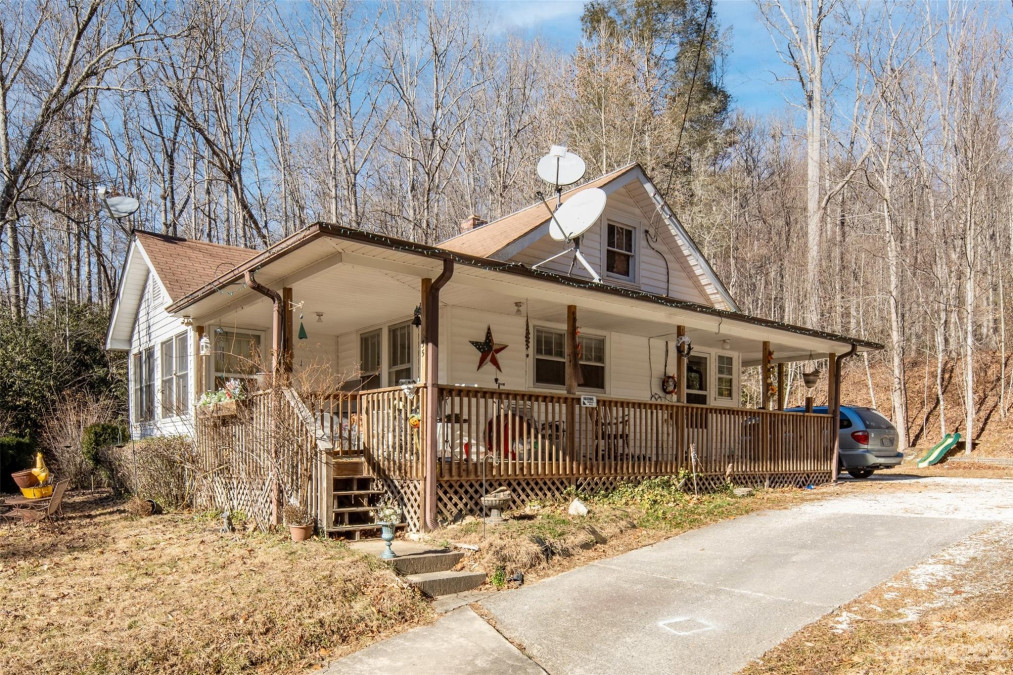 35 Lower Sand Branch Rd Black Mountain, NC 28711