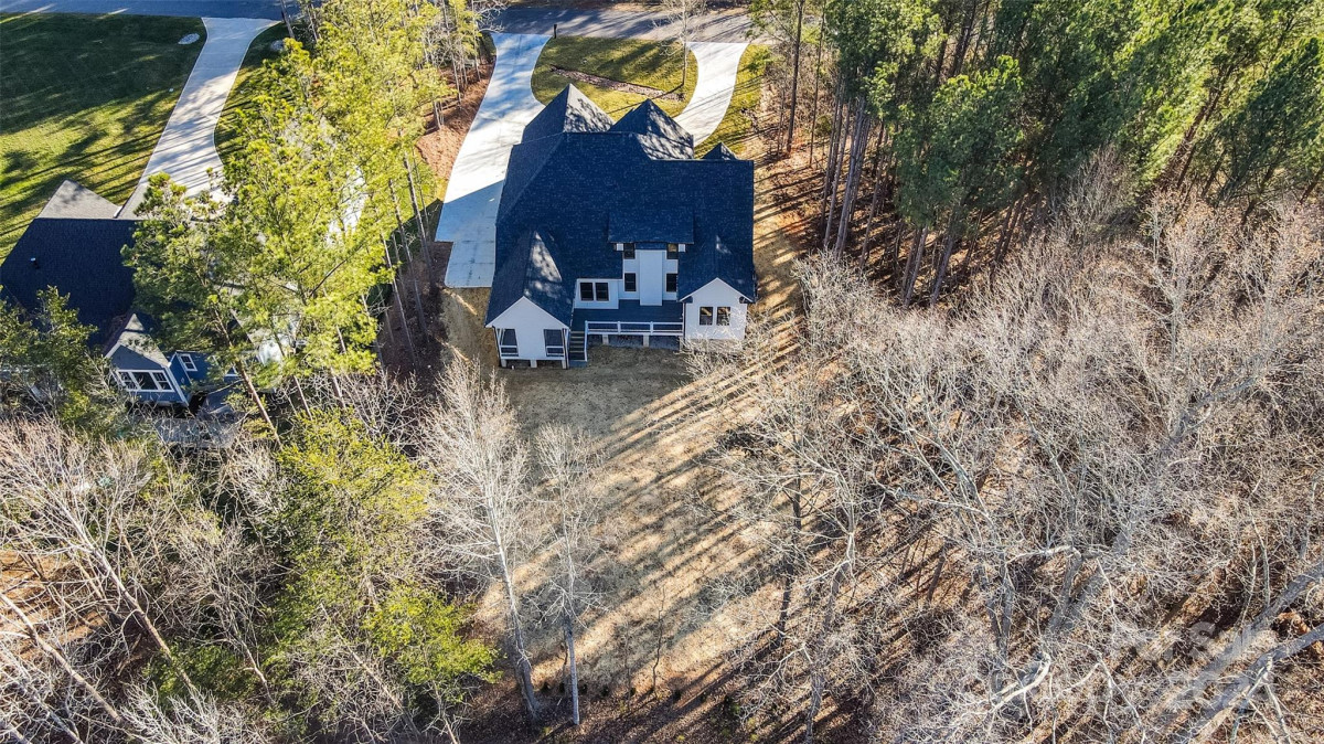 156 Crooked Branch Way Troutman, NC 28166