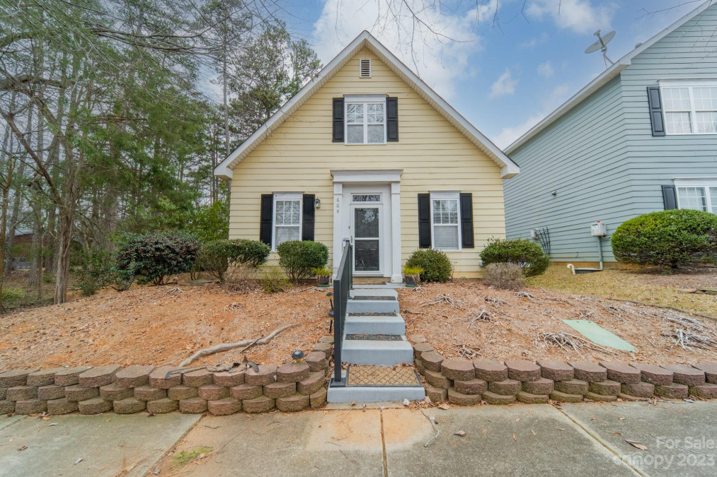 608 Catawba Ave Davidson, NC 28036