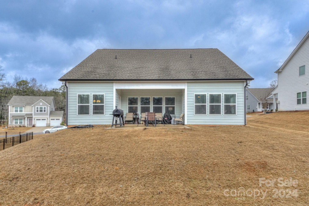 235 Old Harbor Dr Mount Gilead, NC 27306