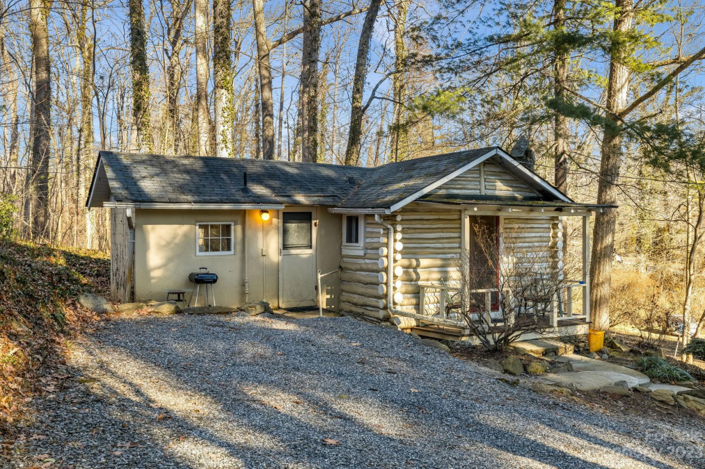 346 Weaverville Rd Asheville, NC 28804