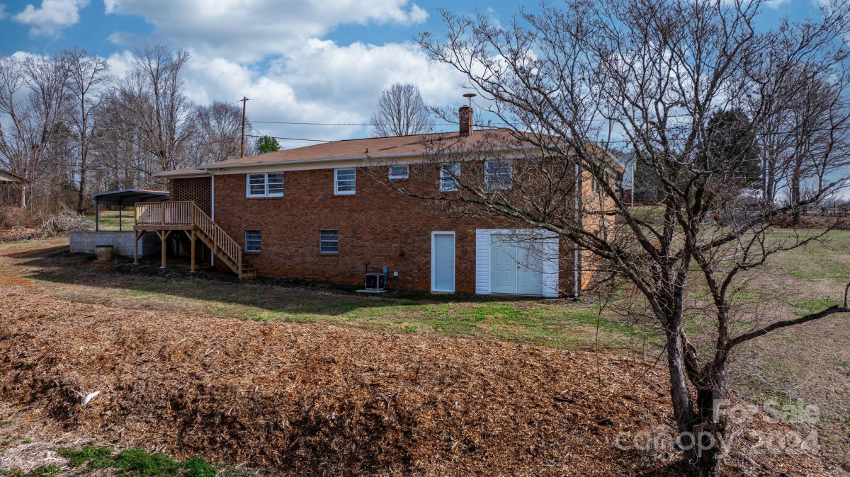 1401 Richey Rd Taylorsville, NC 28681