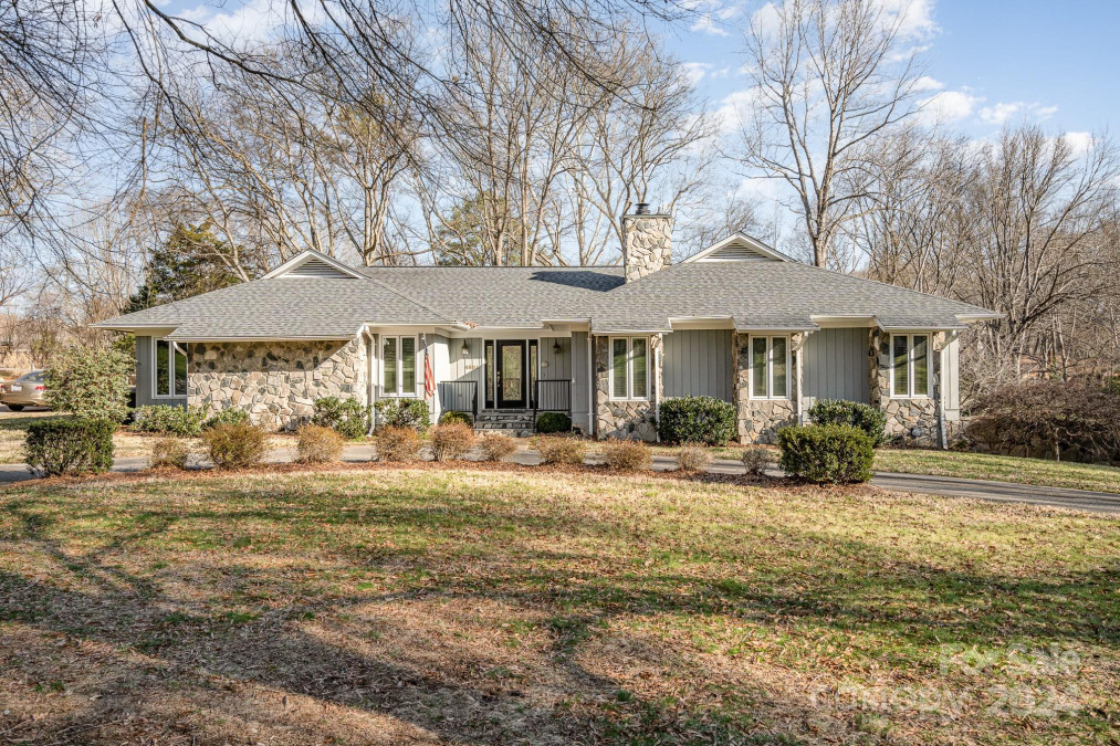 4801 Montibello Dr, Charlotte, NC 28226 MLS 4104620