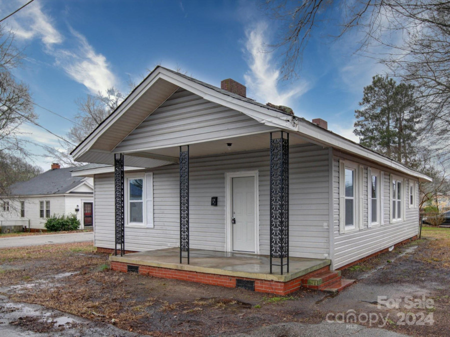 572 Second St Chester, SC 29706