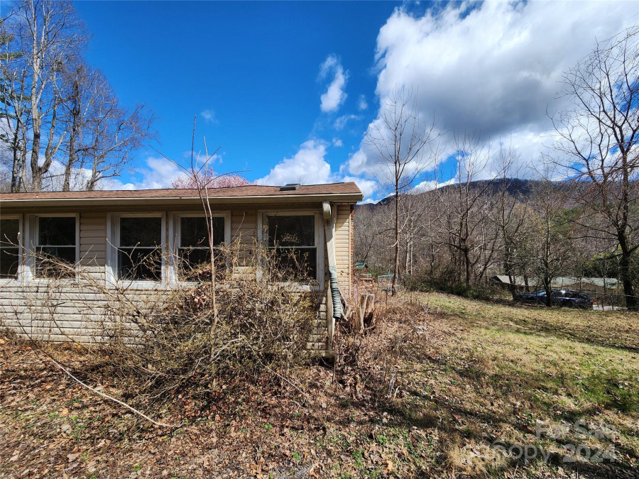 507 North Fork Rd Black Mountain, NC 28711