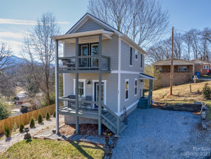 45 Forest View Dr Waynesville, NC 28786