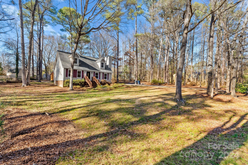 4834 Country Oaks Dr Rock Hill, SC 29732