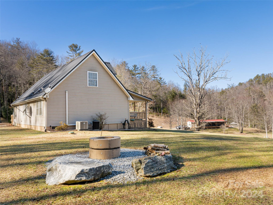 315 Garren Creek Rd Brevard, NC 28712