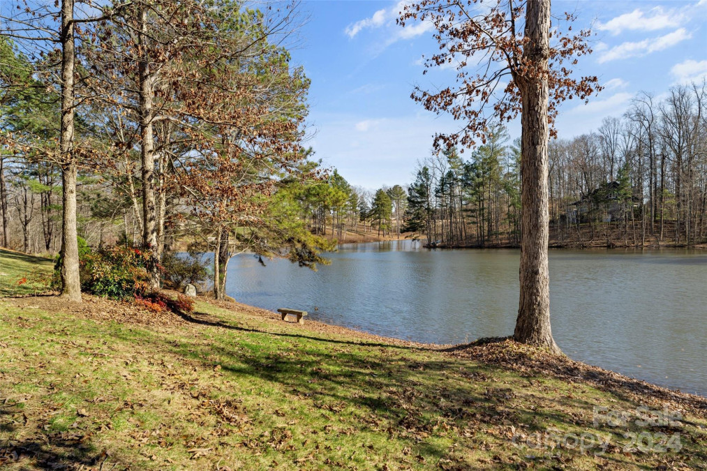 162 Twin Lakes Dr Statesville, NC 28625