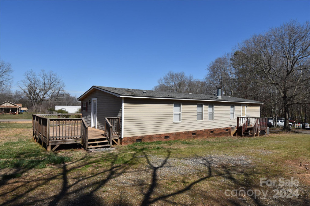 4223 Old Catawba Rd Claremont, NC 28610