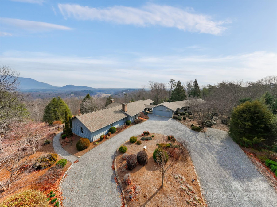 888 Country Club Rd Tryon, NC 28782