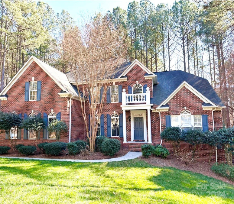 107 Summer Wind Ln Mount Holly, NC 28120