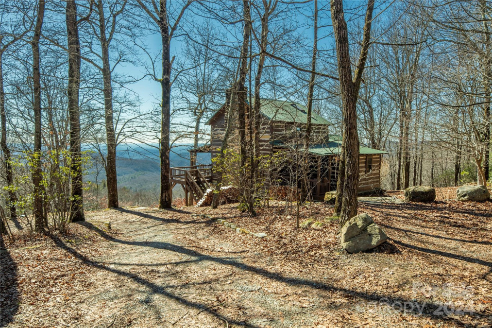 1074 Indian Camp Mountain Rd Rosman, NC 28772