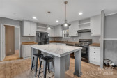 370 Plemmons Pl Montford Cove, NC 28752