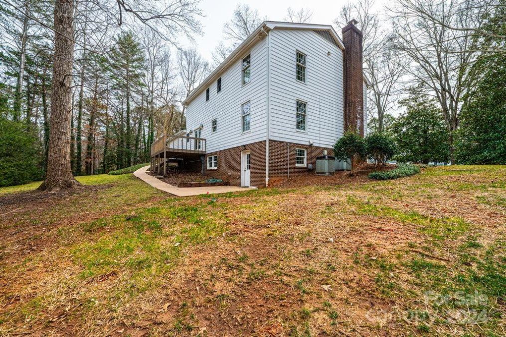 936 18th Avenue Dr Hickory, NC 28601