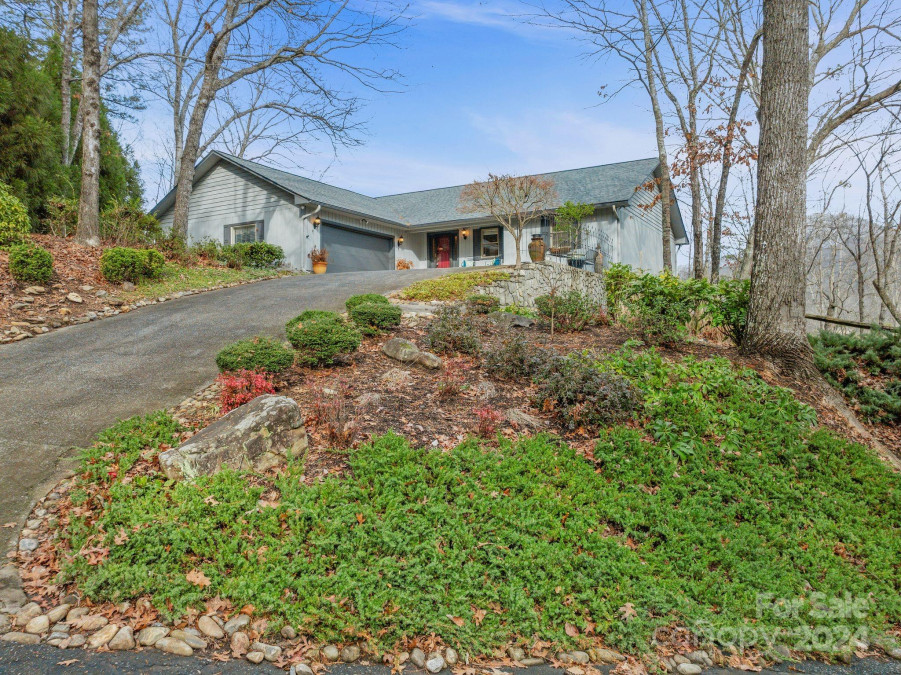 120 Treetops Ln, Lake Lure, NC 28746 MLS 4111639