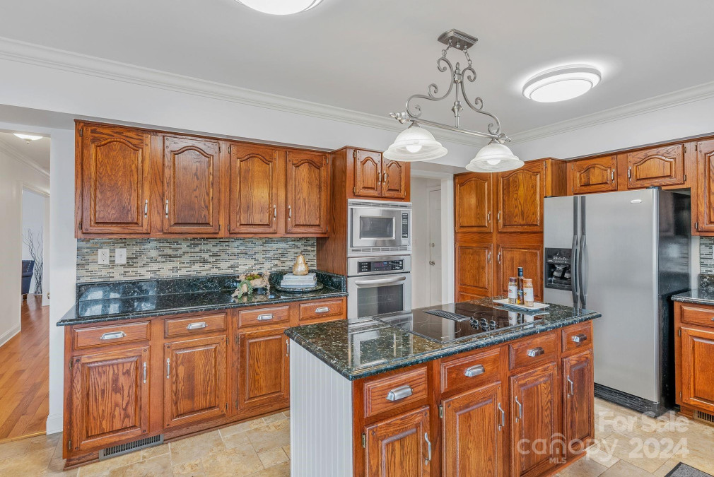 120 Treetops Ln, Lake Lure, NC 28746 MLS 4111639