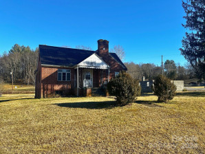 21 Murray Rd Canton, NC 28716