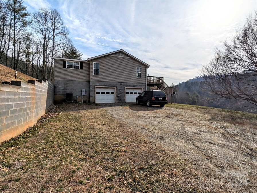 2585 Upper Paw Paw Rd Marshall, NC 28753