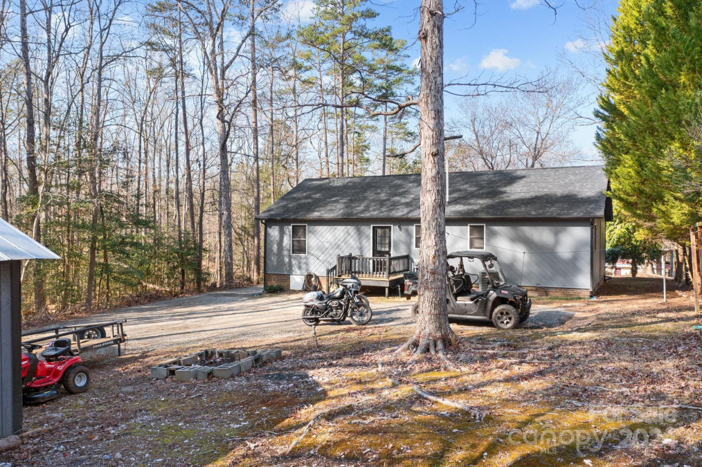 129 Creswell Rd Mount Gilead, NC 27306