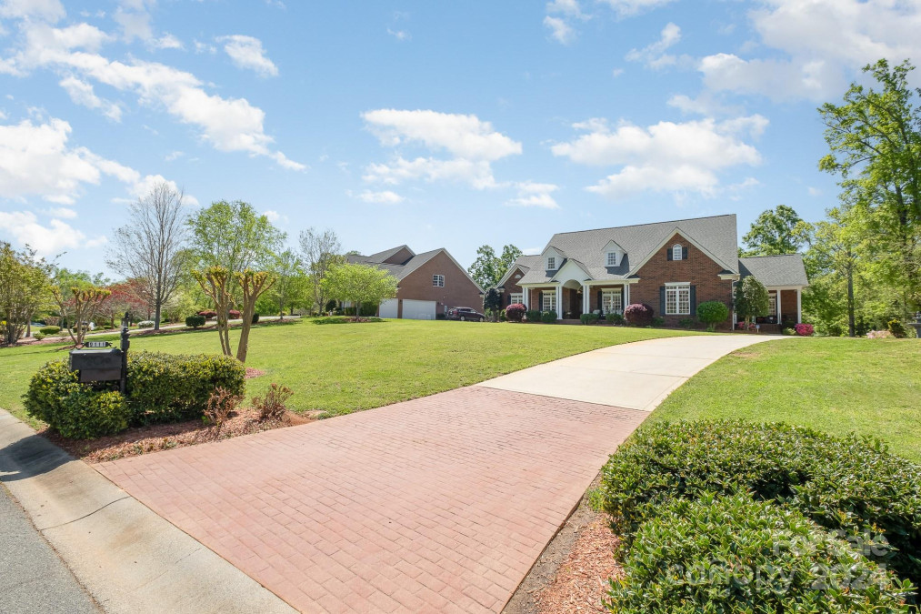 9111 Unbridle Ln Waxhaw, NC 28173