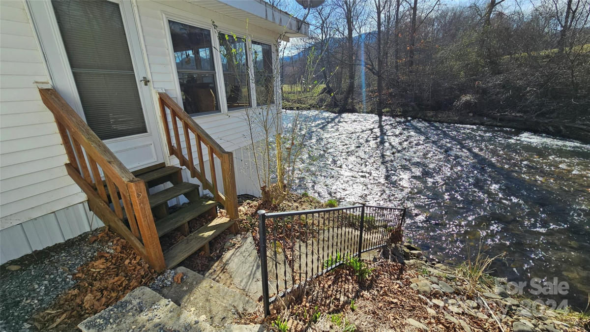 0 Mallard Loop Waynesville, NC 28785