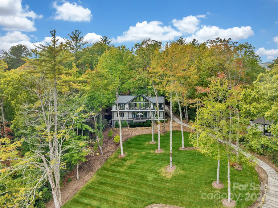 843 North Club Blvd Lake Toxaway, NC 28747