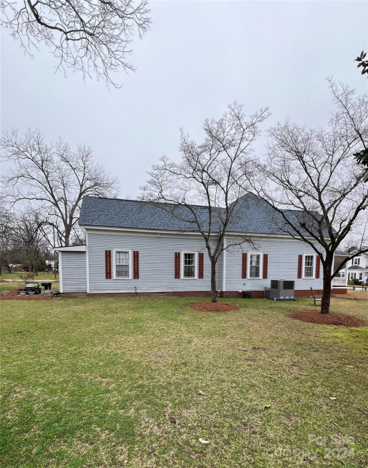 818 Calhoun St Johnston, SC 29832