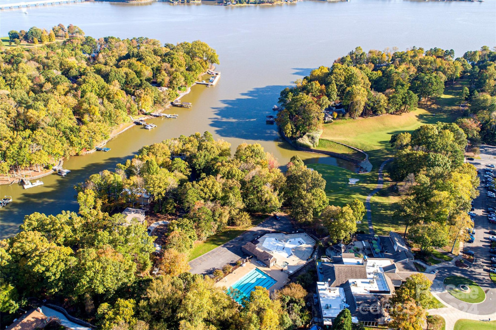 25 Fairway Rg Lake Wylie, SC 29710