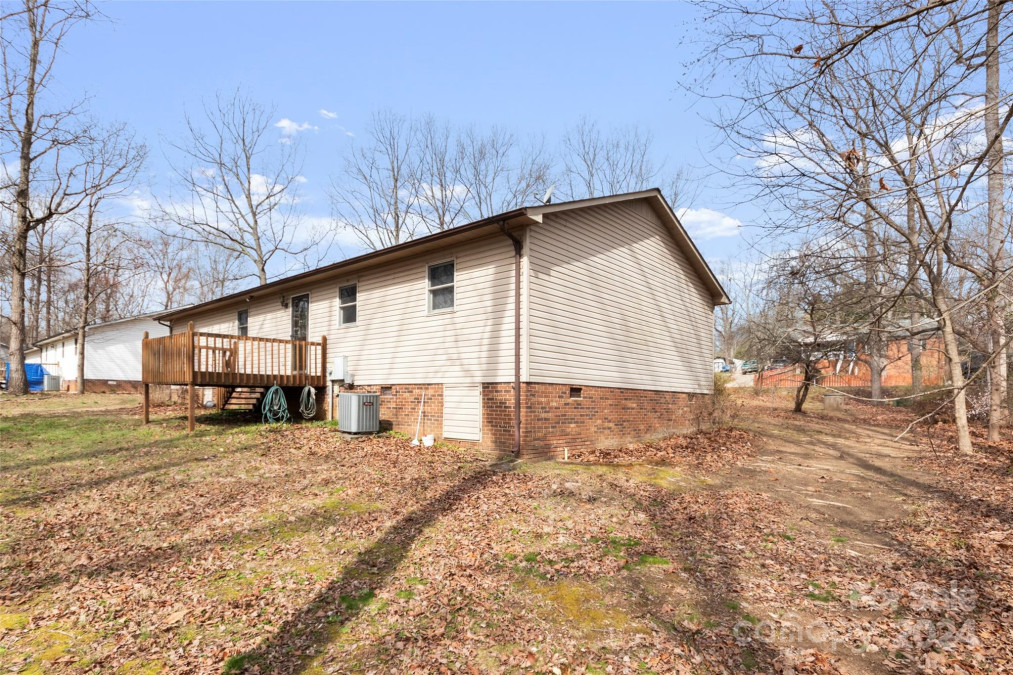 1302 Hickory Nut Ln Lincolnton, NC 28092