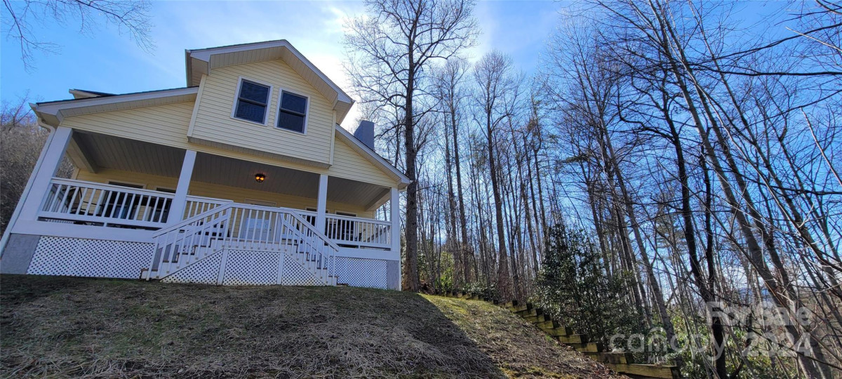 28 Big Rock Rd Pisgah Forest, NC 28768