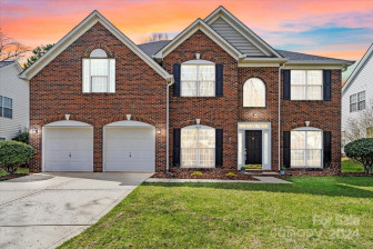 9409 Autumn Applause Dr Charlotte, NC 28277