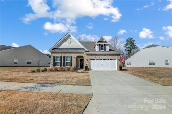 305 Picasso Trl Mount Holly, NC 28120