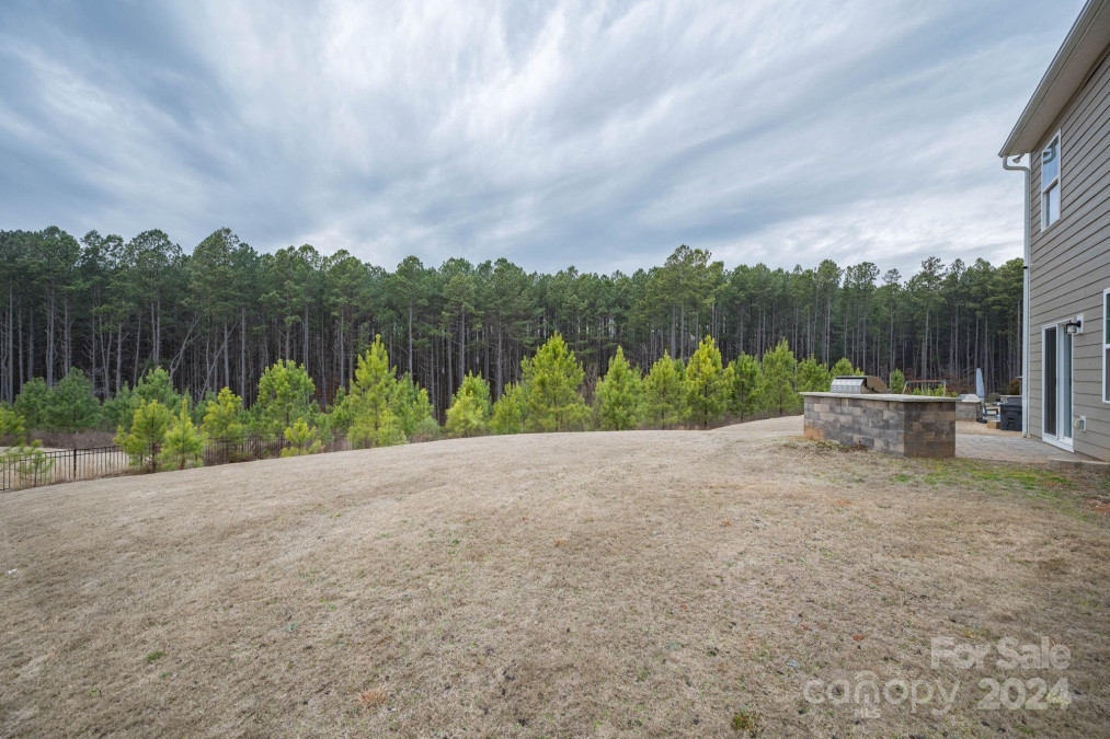 150 Falls Cove Dr Troutman, NC 28166