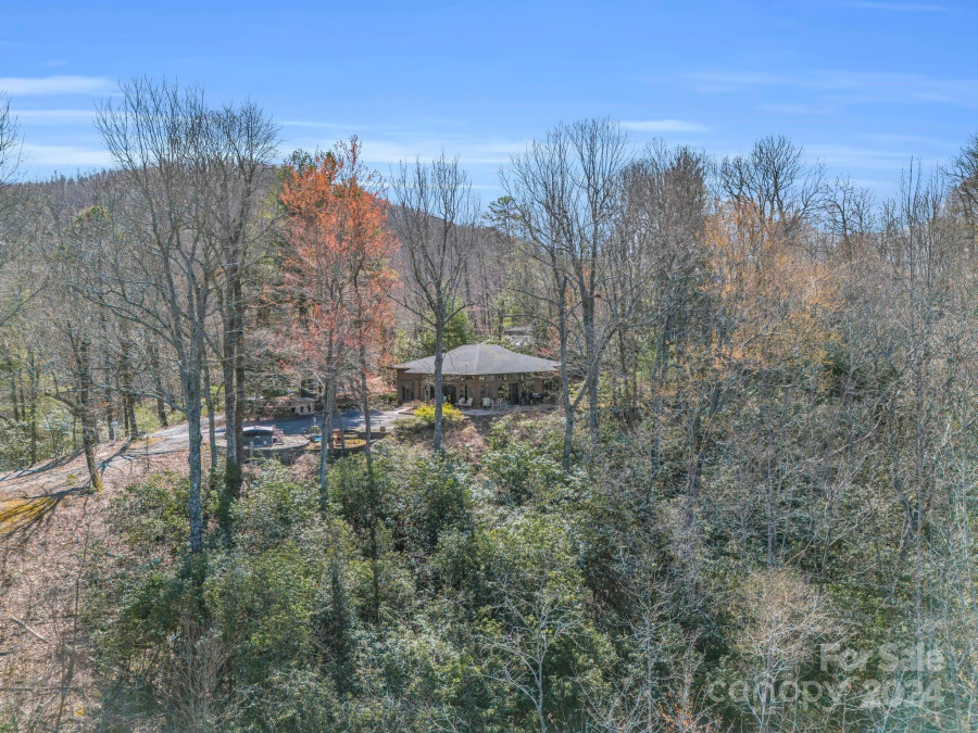 828 Foster Hill Dr Hendersonville, NC 28739