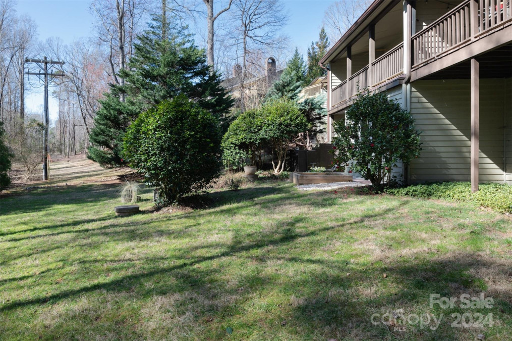 42 Hunting Country Trl Tryon, NC 28782