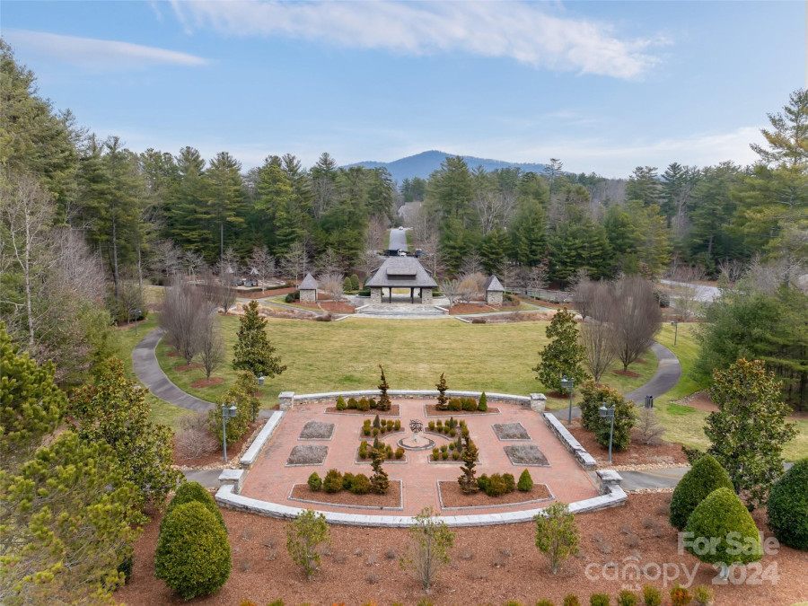 19 Brookline Dr Asheville, NC 28803