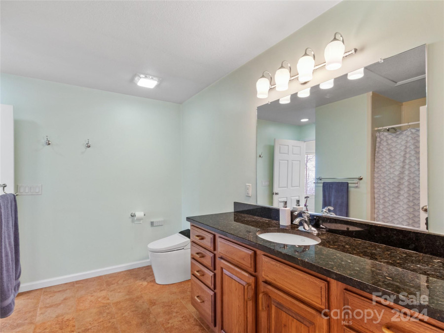 64 Hickory Forest Ln Fairview, NC 28730