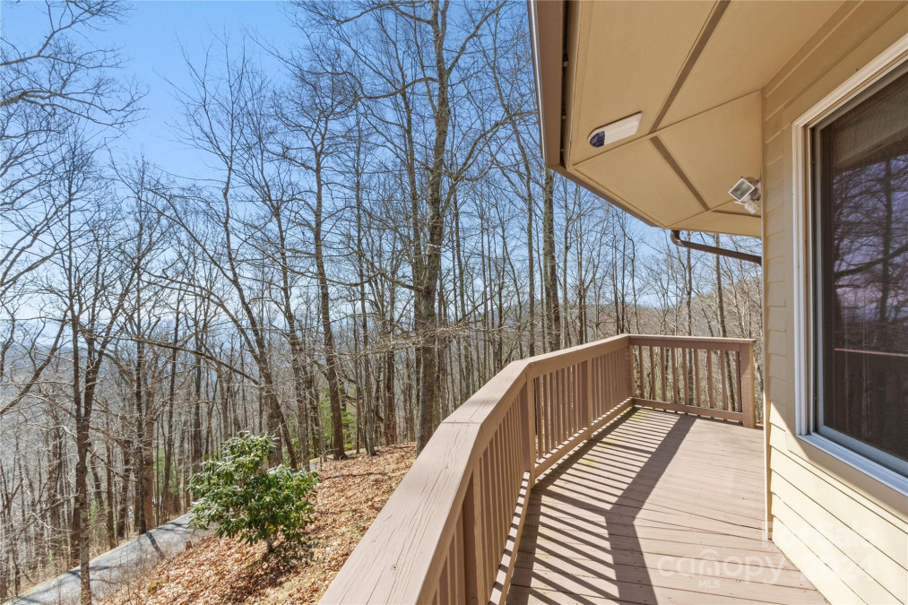 64 Hickory Forest Ln Fairview, NC 28730