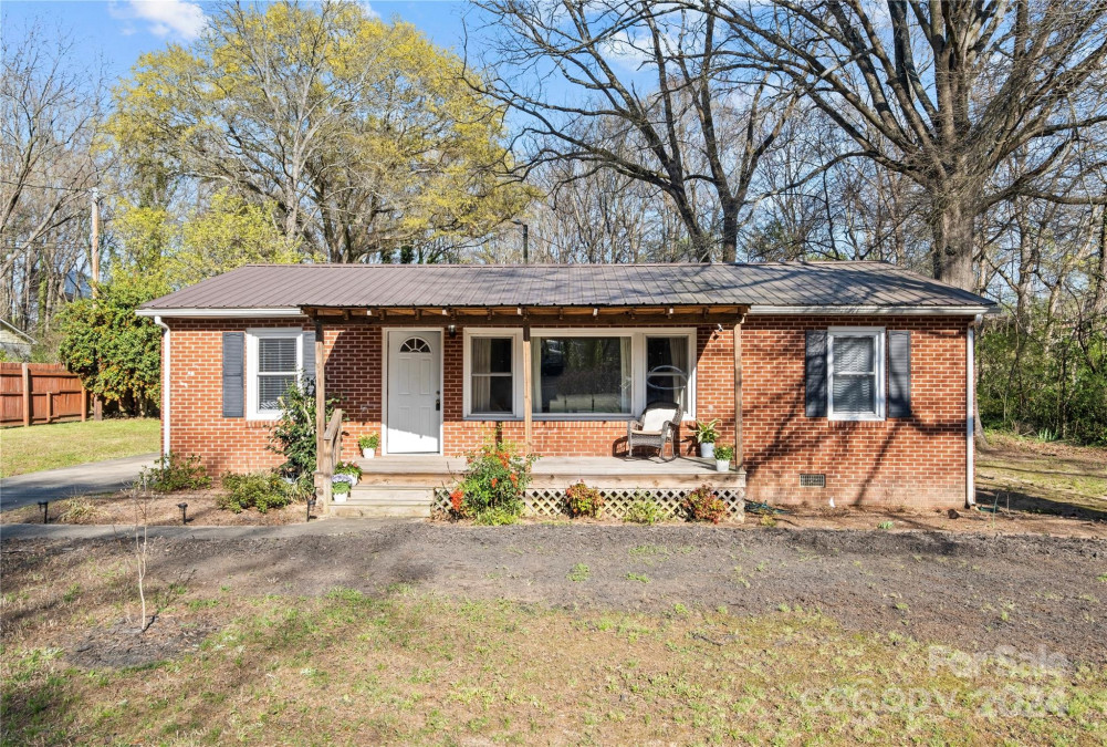 2011 Carolina Ave Kannapolis, NC 28083